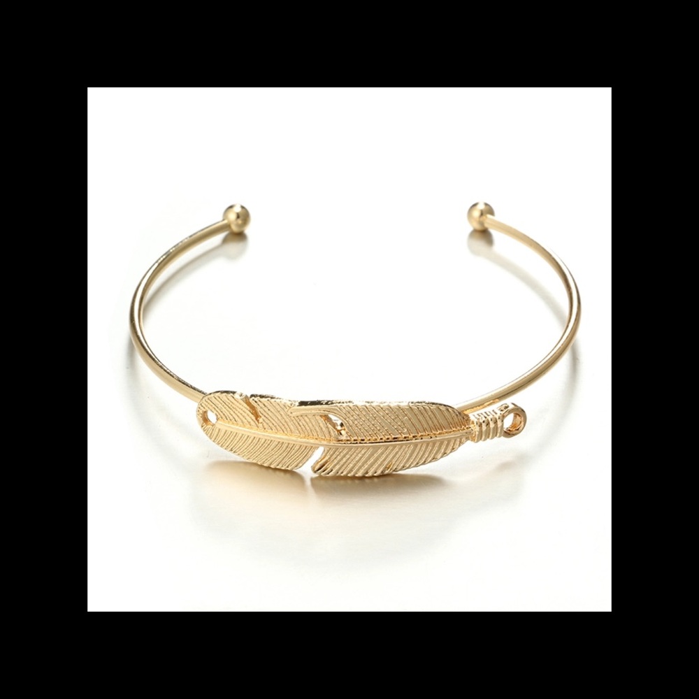 5 for $20 ❤️ 4pc Gold Boho Bracelet Set - Picture 5 of 5